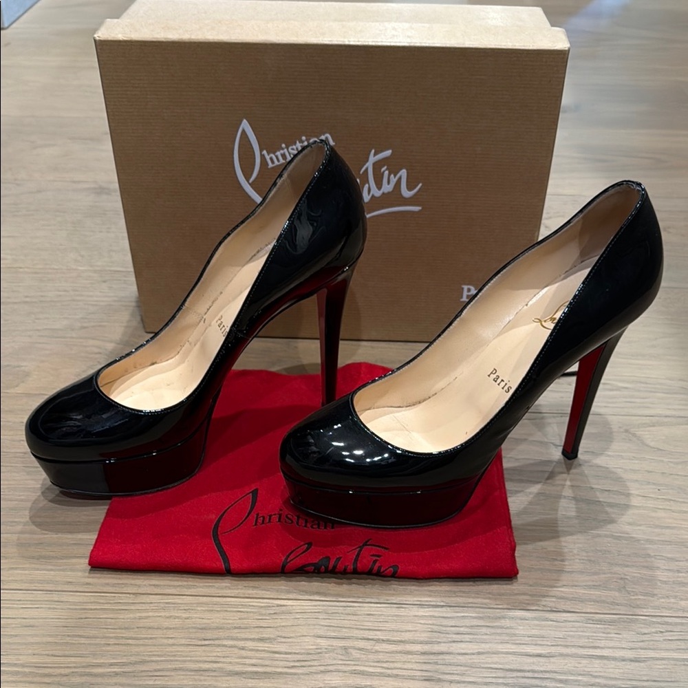 Christian Louboutin Bianca Black Patent Leather Heels size 38.5